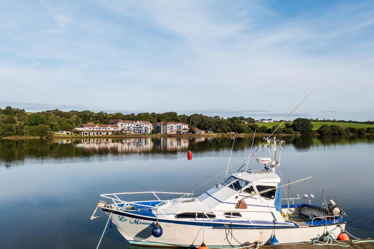 โรงแรมเฟอร์ริคาร์ริก Ferrycarrig ภายนอก รูปภาพ