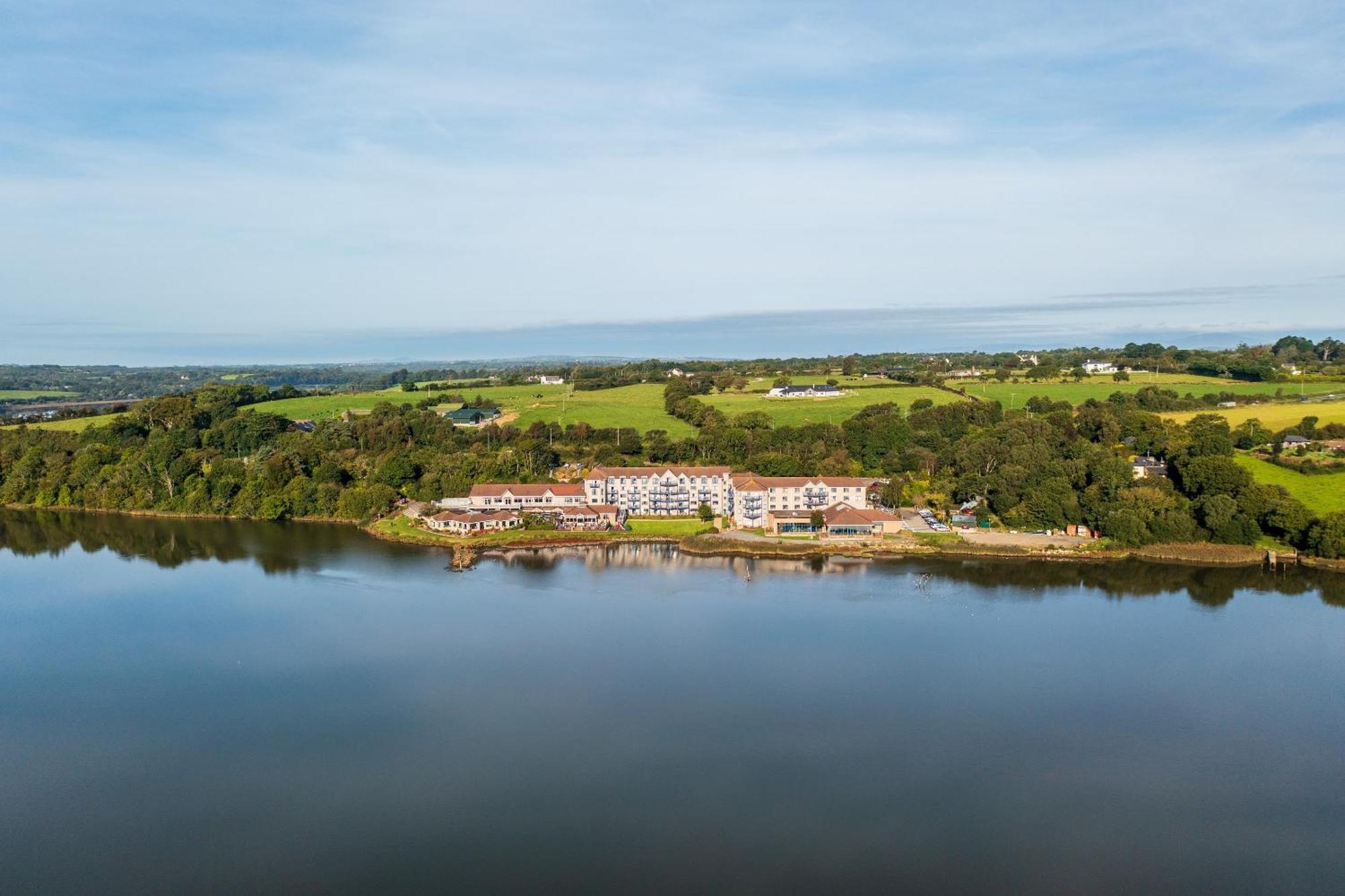โรงแรมเฟอร์ริคาร์ริก Ferrycarrig ภายนอก รูปภาพ