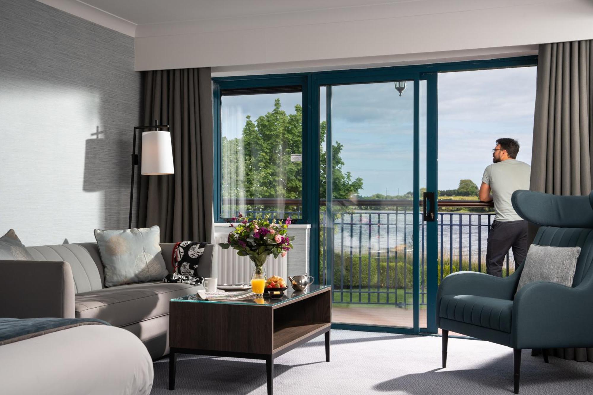 โรงแรมเฟอร์ริคาร์ริก Ferrycarrig ภายนอก รูปภาพ